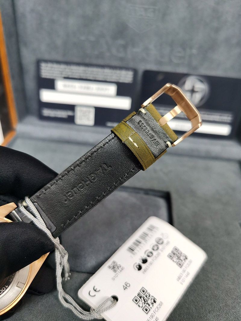目を惹くカラータグホイヤー オータヴィア 偽物 自動巻ウォッチ直径 42mm WBE5190.FC8268N級品