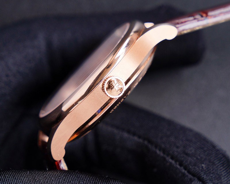世界中で大人気♪ヴァシュロンコンスタンタン ヒストリーク クロノグラフ vaj94231N級品