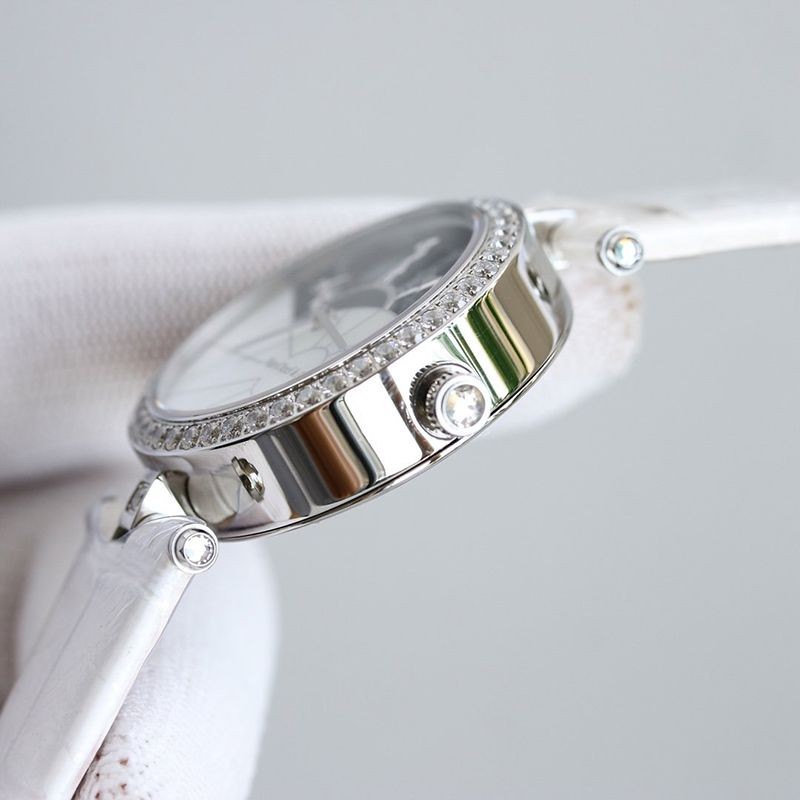 【人気】ヴァンクリーフ＆アーペル 時計 スーパーコピー チャーム ミニ ウォッチ 32mm vae86050高い品質