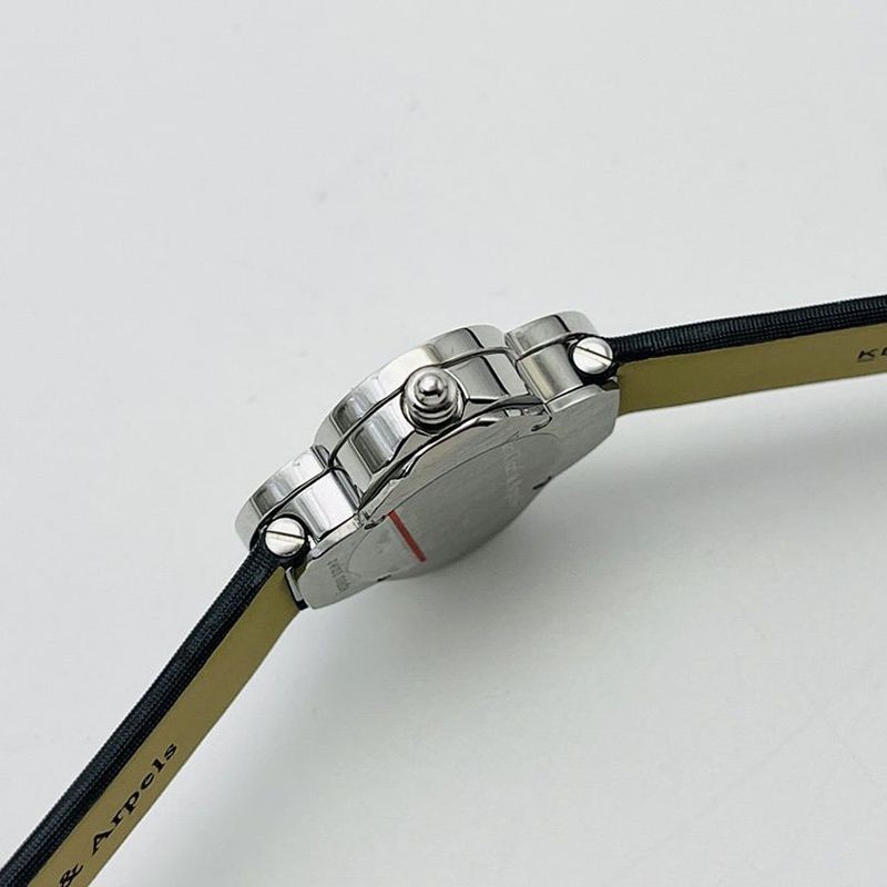 累積売上総額第１位！ヴァンクリーフ＆アーペル 時計  レディ アーペル ユール フィラント38mm スーパーコピー van25641通販