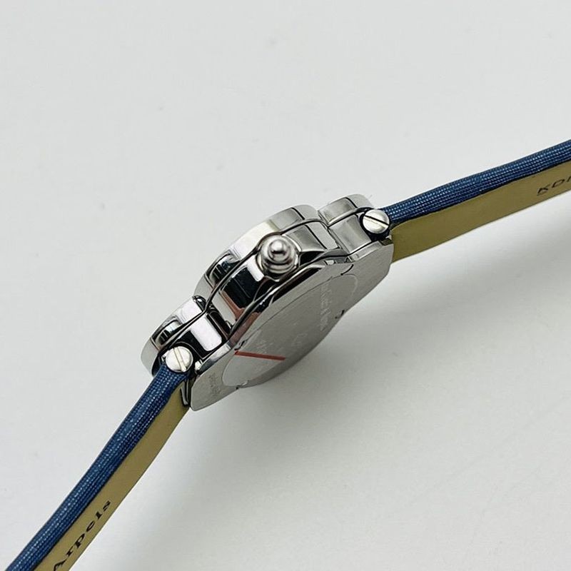 大人気！ヴァンクリーフ＆アーペル 時計 偽物 レディ アーペル ユール フィラント38mm vas25562激安送料無料