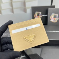激安プラダ財布スーパーコピー 本革 カードホルダー 138553