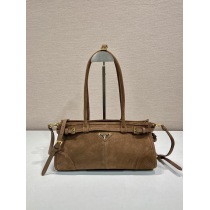 最新と古典的プラダショルダーバッグコピーヌバックレザー トート クロスボディバッグ 1BA426