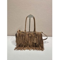 新作好評商品プラダスエード タッセルスーパーコピーブランドバッグ 1BA457