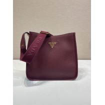 人気新作プラダファブリックワイントートバッグコピー 1BC073-1