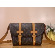 2026年最新商品ルイ・ヴィトン クリストファーメッセンジャーバッグ激安専門店 M28115
