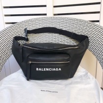 欲しい♡超限定♪バレンシアガ エブリデイ ロゴ ベルトバッグ コピー レザー bap06907