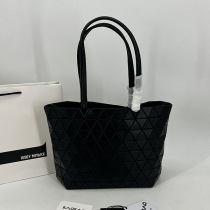 n級 おすすめBAOBAO ISSEY コピー MIYAKE カルトン メタリック バッグ bas72326