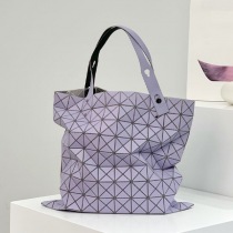 ☆超人気☆BAOBAO ISSEY MIYAKE クロスボディバック偽物 bau16668