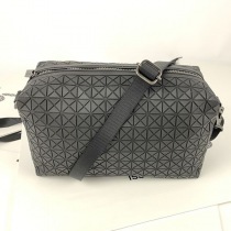 使い勝手良し【BAOBAO ISSEY MIYAKE コピー】カルトンマット クロスボディバッグ bay07661