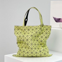 BAOBAO ISSEY MIYAKE スーパーコピークロスボディバック baz16319