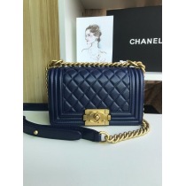 【奇跡の再入荷！即発送】シャネル コピーマトラッセ ボーイ シャネル ショルダーバッグ shw35268