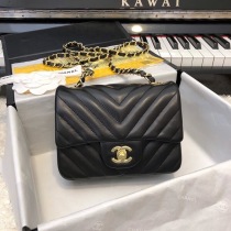 欲しい♡超限定♪ シャネル コピー ミニ フラップ バッグ チェーンバッグ shz46873