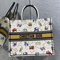 入手困難ディオール BOOK TOTE コピー ジャルダン ディヴェール 花柄 刺繍 S M L dew17736