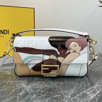 最新でオシャレ フェンディ バゲット コピー ミディアムファブリックバッグ fen90010