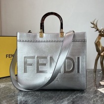 ☆超人気☆フェンディ サンシャイン ミディアム レザー ショッパーバッグ コピー fep53986