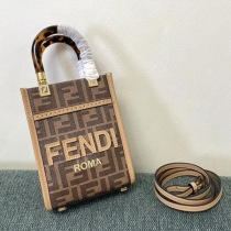 人気No1フェンディ 偽物 サンシャイン ショッパー スモール ミニバッグ fey53618