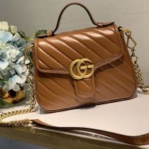 n級品 おすすめグッチ 偽物 ミニ トップハンドルバッグ GGマーモント 5835710OLFT2535