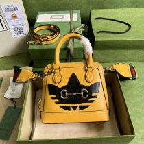 ★日本!!人気！話題コラボ アディダス グッチ 偽物 ホースビット1955 ミニバッグ 677212U3ZDG7775