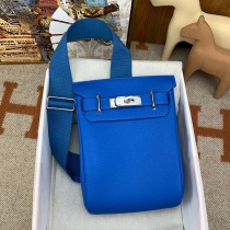 エルメス 新作 アッカド pm 偽物 メンズバッグ ern59549
