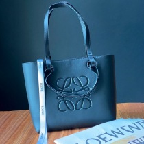 セール新作21AW◆ロエベ トートバッグ コピー◆ANAGRAM◆レザー loy85935