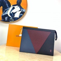 【日本未入荷】ルイヴィトン クラッチバッグ コピー ポシェットヴォワヤージュクラッチ M30718