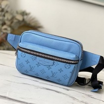 ルイヴィトン バムバッグ 偽物 アウトドアボディバッグ M30748