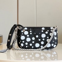 【信用第一】LV × YK コピー ミュルティポシェットアクセソワール M46410