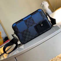 確保済みルイヴィトン ショルダーバッグ コピー ポシェット vuz68811