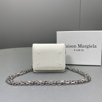 超話題!メゾンマルジェラ バッグ 偽物 ブラックレザーショルダーバッグ Mah09803