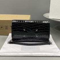 入手困難メゾンマルジェラ コピー クロコダイルプリントレザー チェーン ウォレット ショルダーバッグ Mak68036