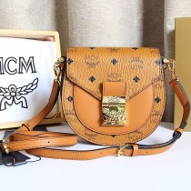 完売必至★MCM★エムシーエム バッグ コピー パトリシア ヴィゼトス レザーショルダーバッグ mcj23389