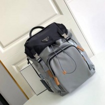 世界中で大人気♪プラダ バッグパック リュック コピー 2VZ135T
