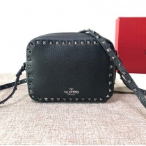 定番ヴァレンティノ ショルダーバッグ 偽物 ハンドバッグ★ロックスタッズ Vuf33430
