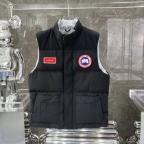 送料込 カナダグース x NBA 偽物 フリースタイルベスト Cak45069