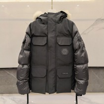 大人気！カナダグース 黒ワッペン MACCULLOCHダウンジャケット 偽物 Cao48924
