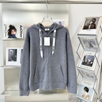 新作★ストレスフリー！【セリーヌ 偽物】フーディ 大人気 ユニセックス Cey05980