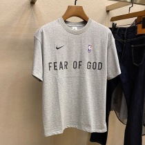 稀少フィアオブゴッド ナイキ NBA コラボ Tシャツ 偽物 fic82562