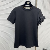 可愛いフェンディ 偽物 バゲット FFバックル付きコットンTシャツ feg90485