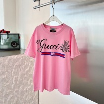 目を惹くカラーグッチ ロゴ コットンTシャツ 偽物 バックフラワーアップリケ gue60806