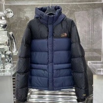 確保済み グッチ ノースフェイス ダウンジャケット コピー guf41523