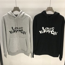 世界中で大人気♪ルイヴィトン ネオンワーキングマンフーディ偽物 vum82218