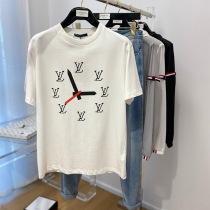 累積売上総額第１位！【ルイヴィトン Tシャツ 偽物】プリント コットンTシャツ vus86992