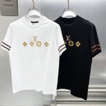 ☆超人気☆ルイヴィトン Tシャツ 偽物 選べる2色 vuv99176