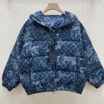 追跡付き発送 ルイヴィトン ダウンジャケット コピー モノグラム リバーシブル vux64081