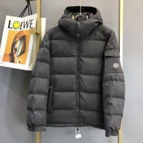追跡付き発送 モンクレール 偽物 MONTGENEVRE モンジュネーブル ダウン mob60034