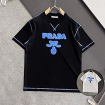 確保済みプラダ 偽物 エンボス ロゴ コットン Tシャツ 2色 puj65769