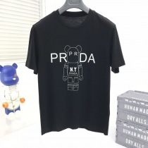 入手困難プラダ ロゴ コットンTシャツ 偽物 ブラック pux02777
