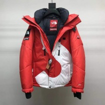 争奪戦 Supreme×THE NORTH FACE コピー S Logo ヒマラヤン レッド 限定コラボ超激レア! Shp43136