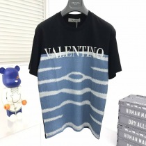 【人気商品】ヴァレンティノ タイガー1976 Tシャツ スーパーコピー Vuw47918